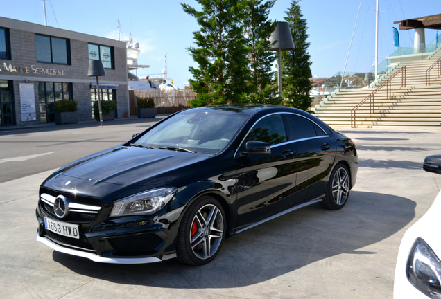 Mercedes-Benz CLA 45 AMG C117