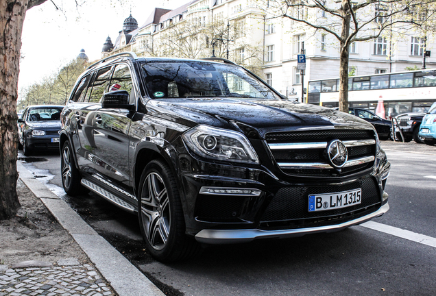 Mercedes-Benz GL 63 AMG X166