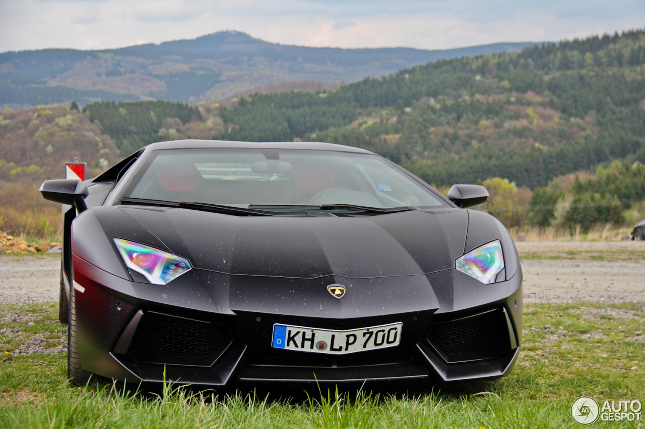 Lamborghini Aventador LP700-4