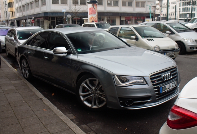 Audi S8 D4