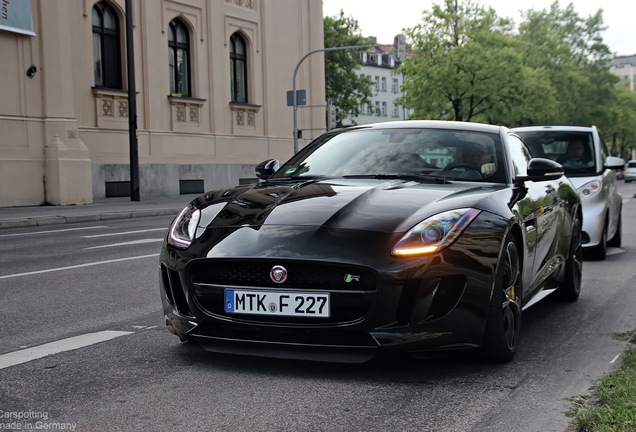 Jaguar F-TYPE R Coupé