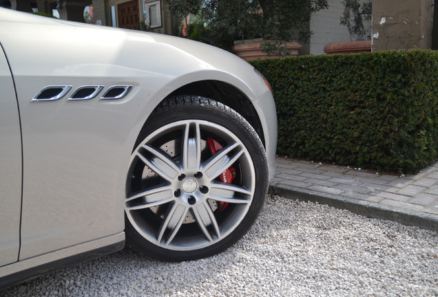 Maserati Quattroporte GTS 2013