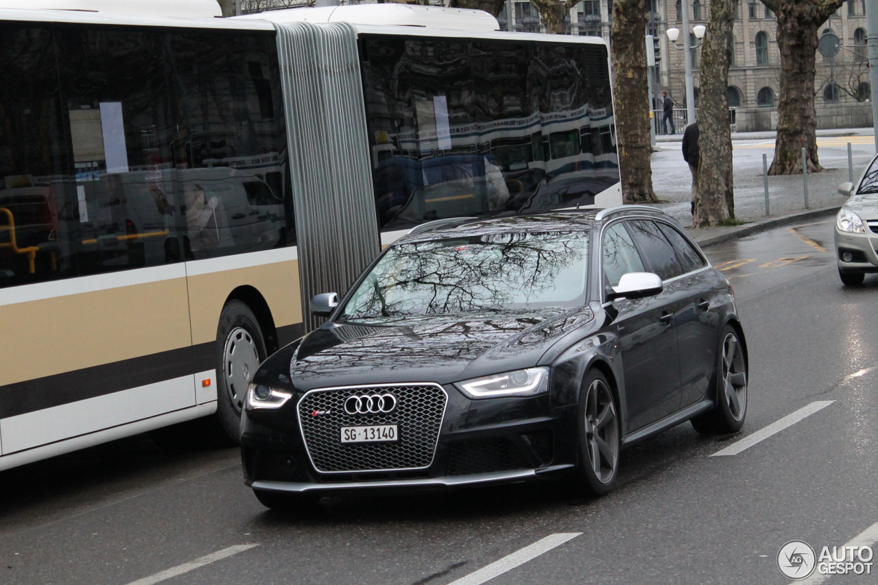 Audi RS4 Avant B8