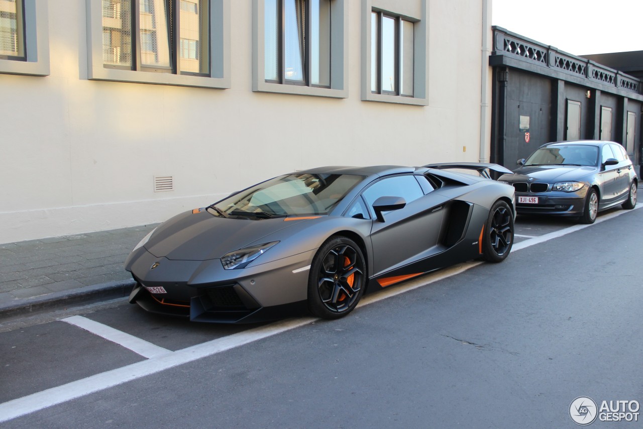 Lamborghini Aventador LP700-4 Roadster