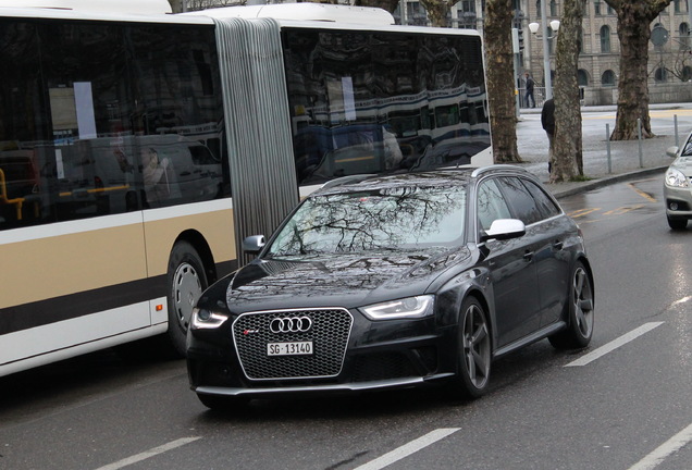 Audi RS4 Avant B8