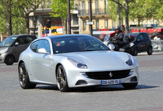 Ferrari FF