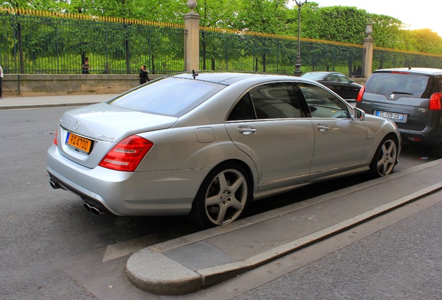 Mercedes-Benz S 63 AMG W221 2010