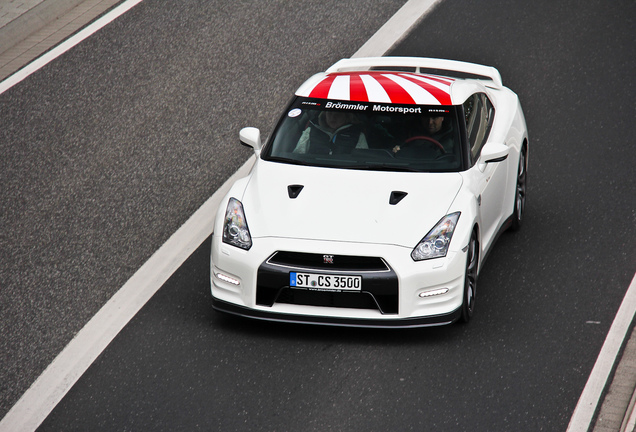 Nissan GT-R 2011