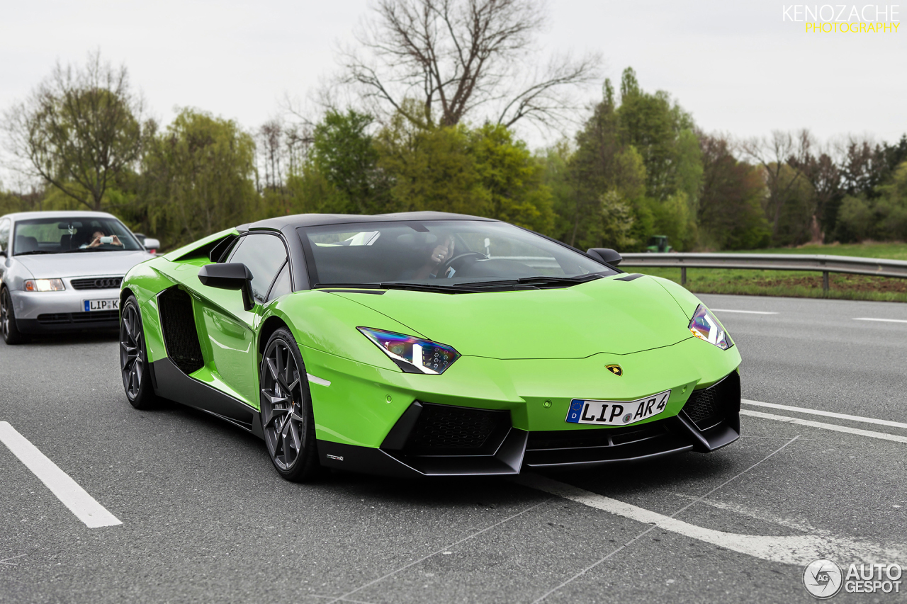 Lamborghini Aventador LP700-4 Roadster