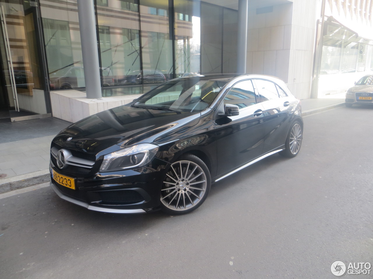 Mercedes-Benz A 45 AMG