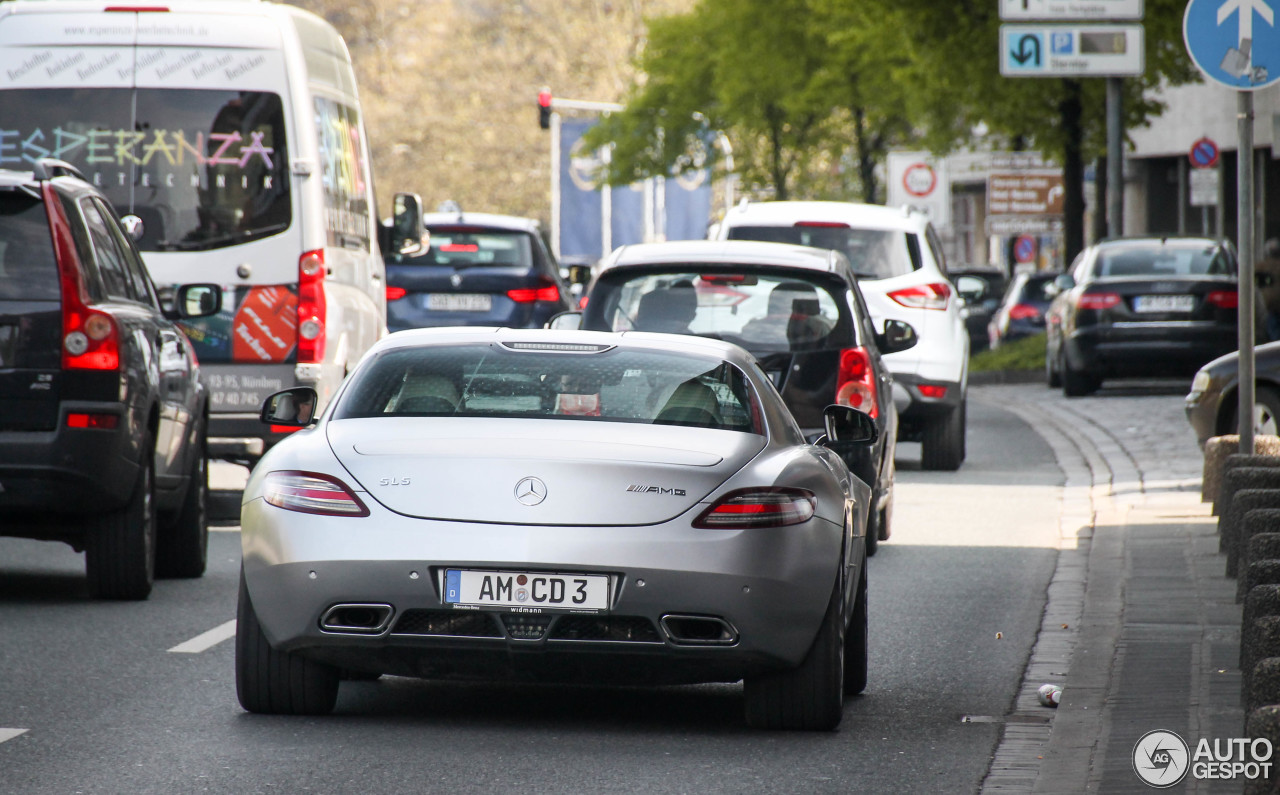 Mercedes-Benz SLS AMG