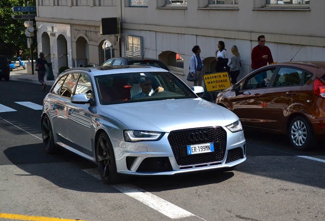 Audi RS4 Avant B8