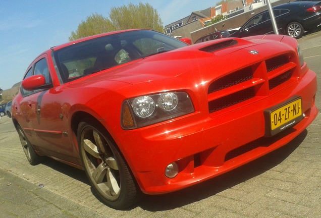 Dodge Charger SRT-8