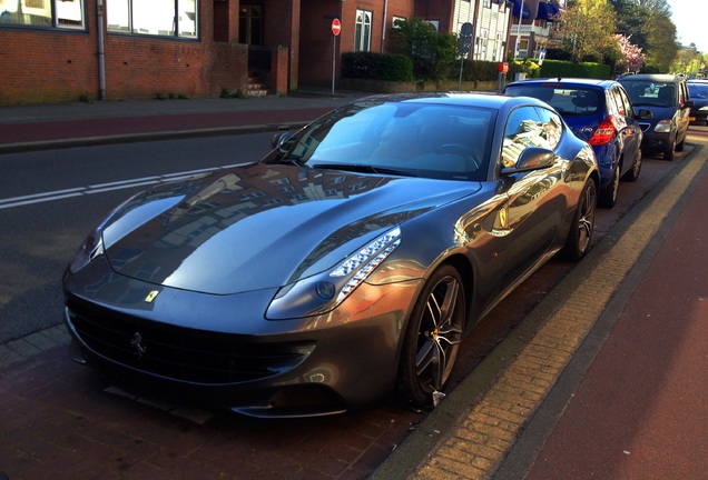 Ferrari FF