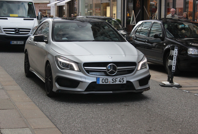 Mercedes-Benz CLA 45 AMG C117