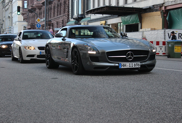 Mercedes-Benz SLS AMG