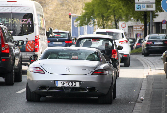 Mercedes-Benz SLS AMG