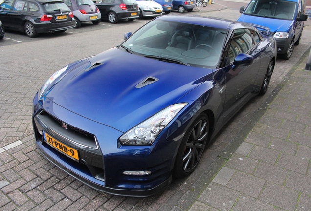 Nissan GT-R 2011