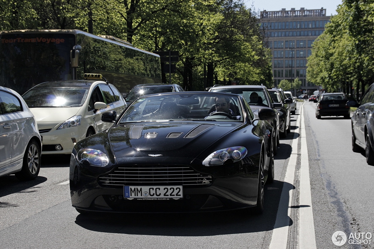 Aston Martin V12 Vantage Roadster