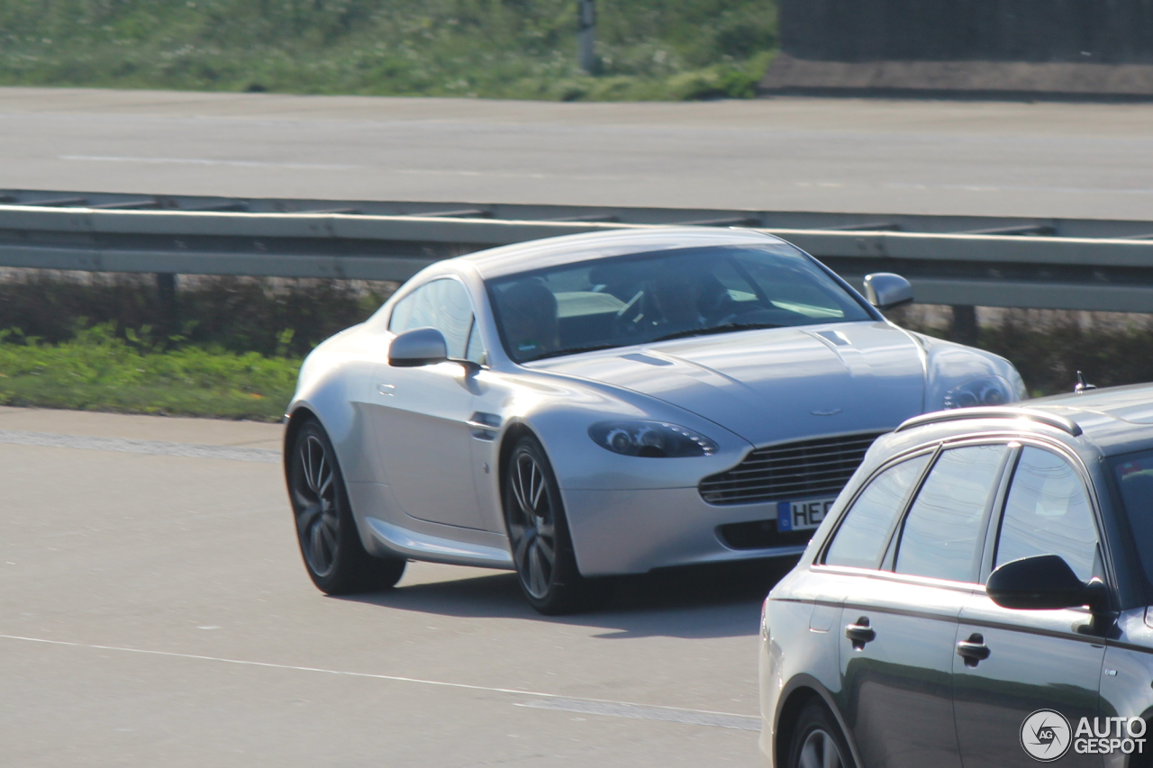 Aston Martin V8 Vantage N400