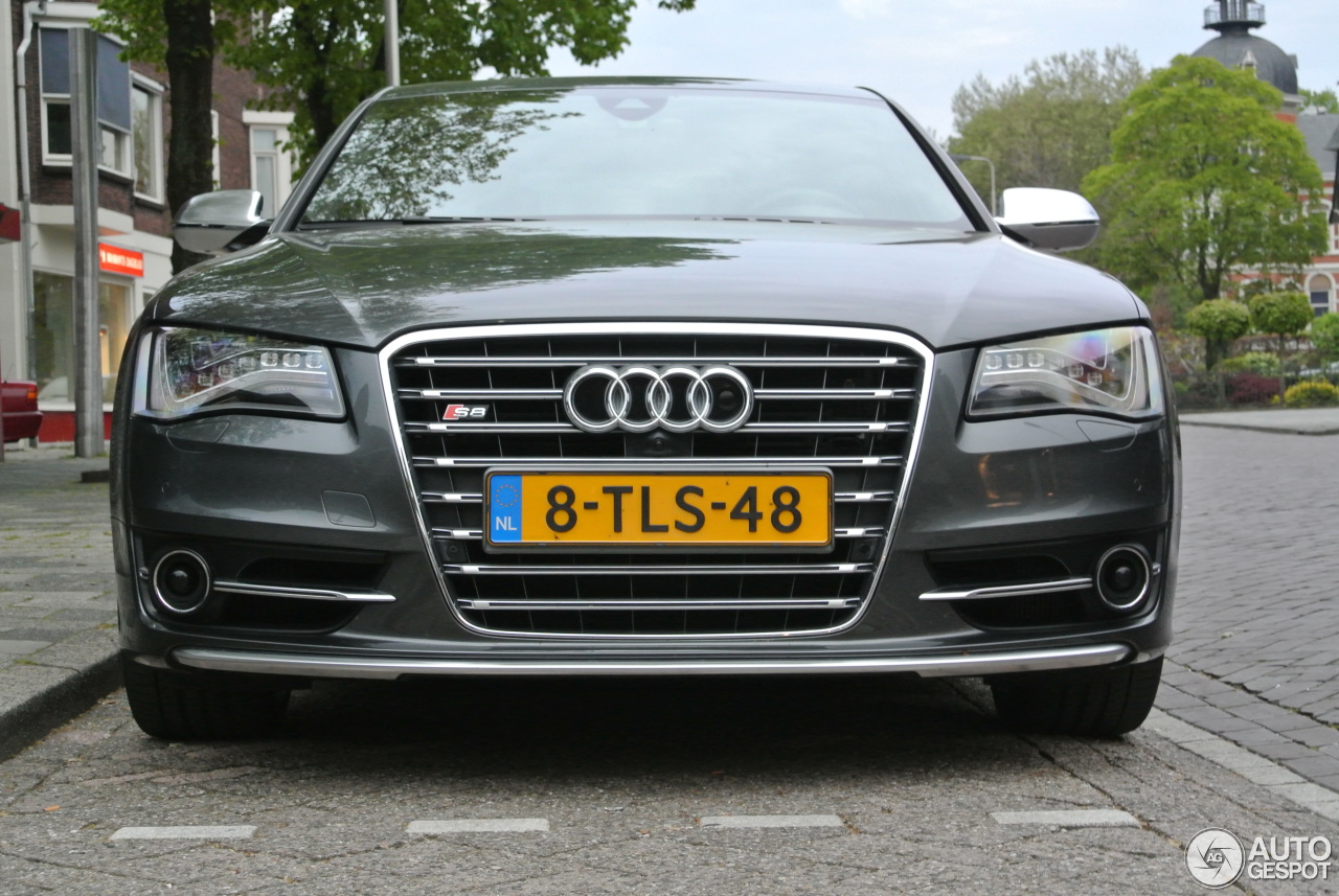 Audi S8 D4