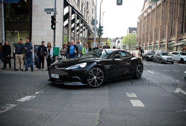 Aston Martin Vanquish 2013