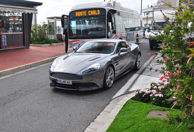 Aston Martin Vanquish 2013