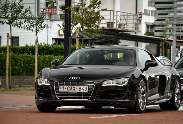 Audi R8 V10