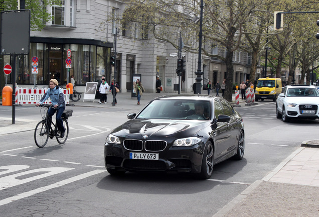 BMW M5 F10 2011