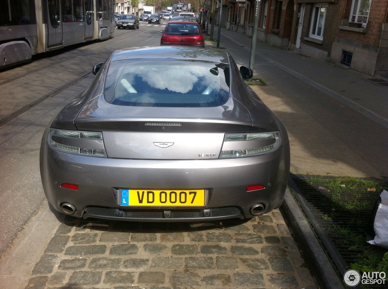 Aston Martin V8 Vantage