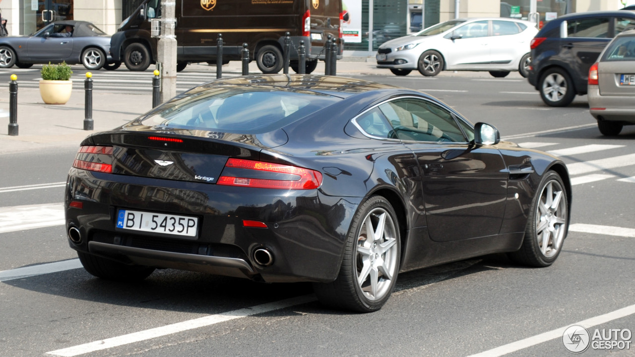 Aston Martin V8 Vantage