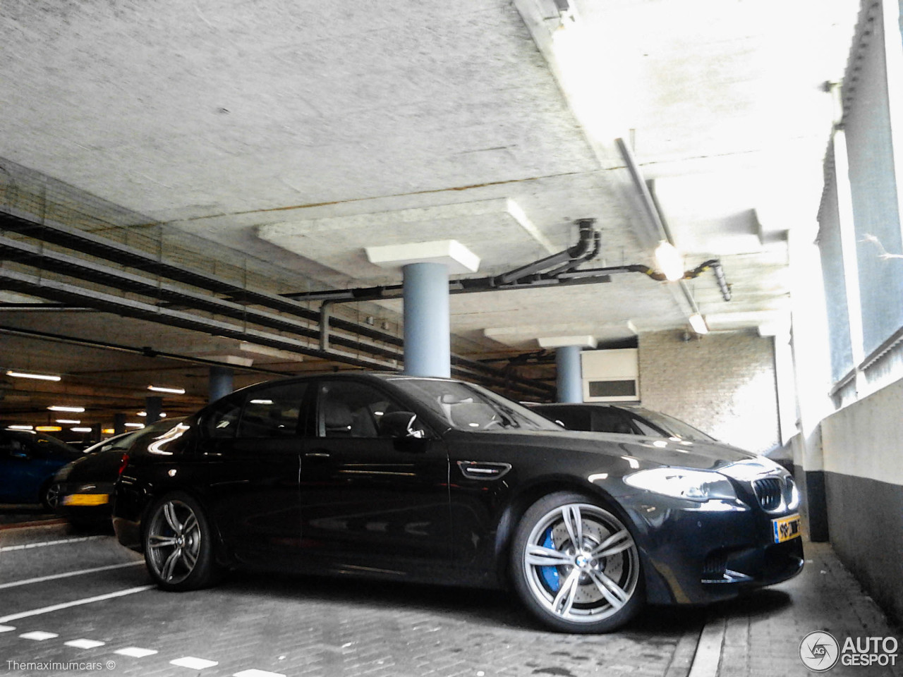 BMW M5 F10 2011