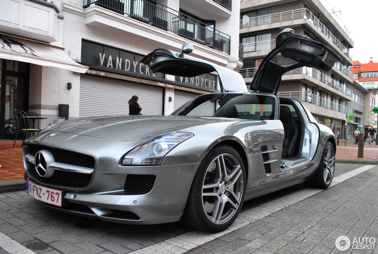 Mercedes-Benz SLS AMG