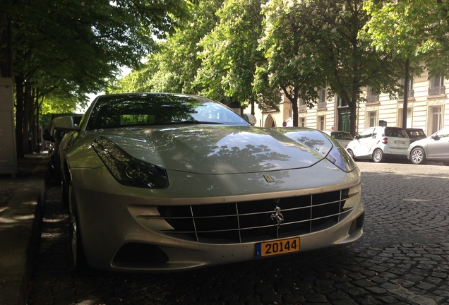 Ferrari FF