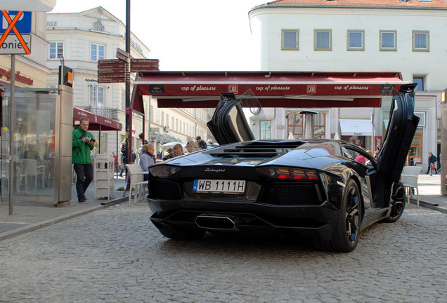 Lamborghini Aventador LP700-4