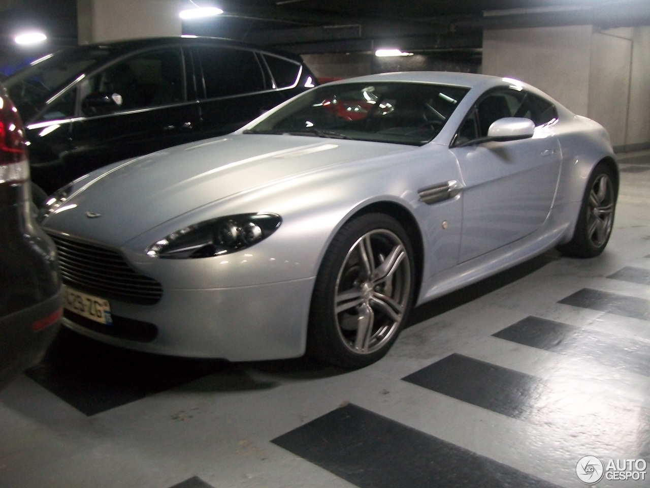 Aston Martin V8 Vantage N400