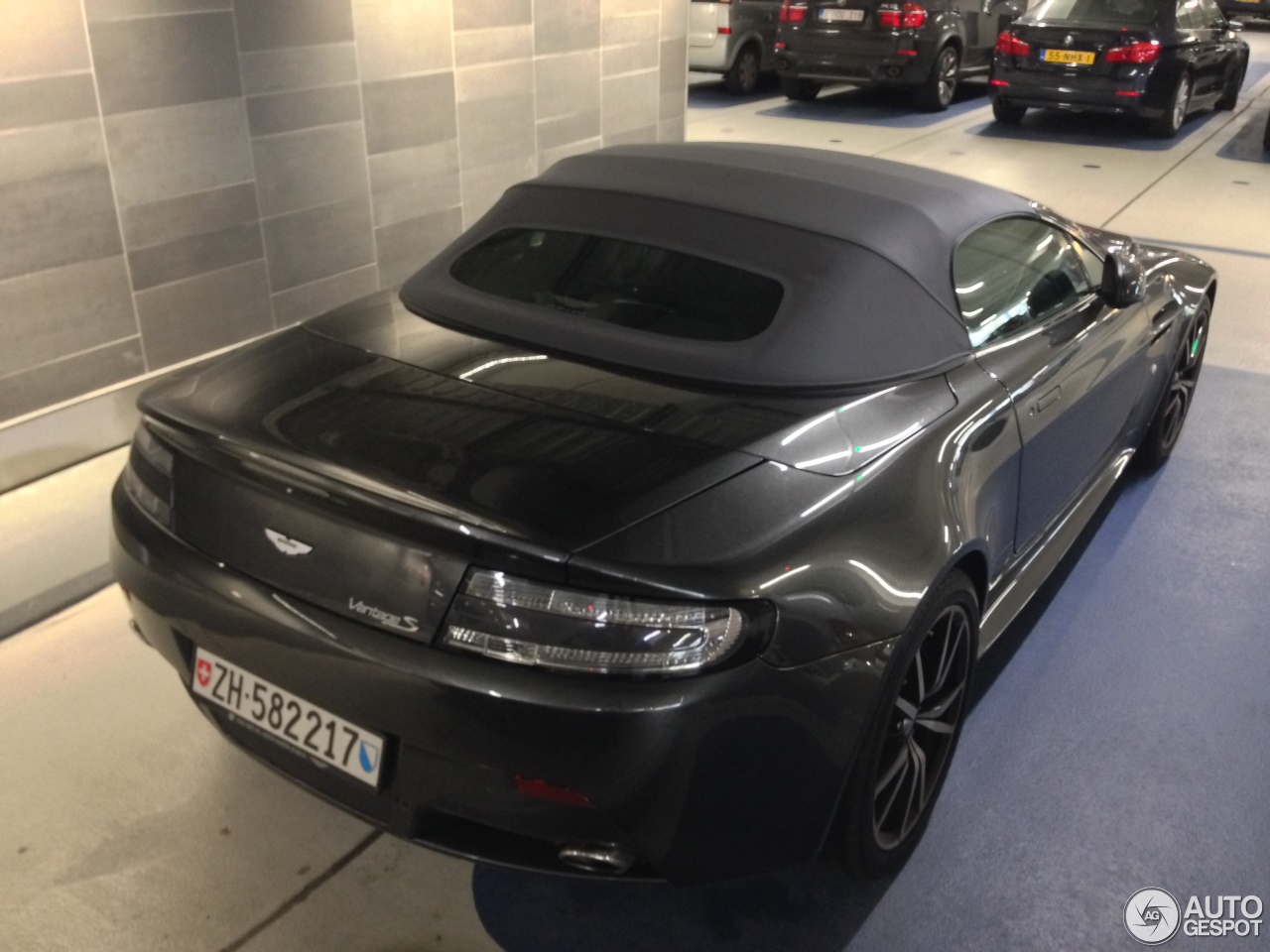 Aston Martin V8 Vantage S Roadster