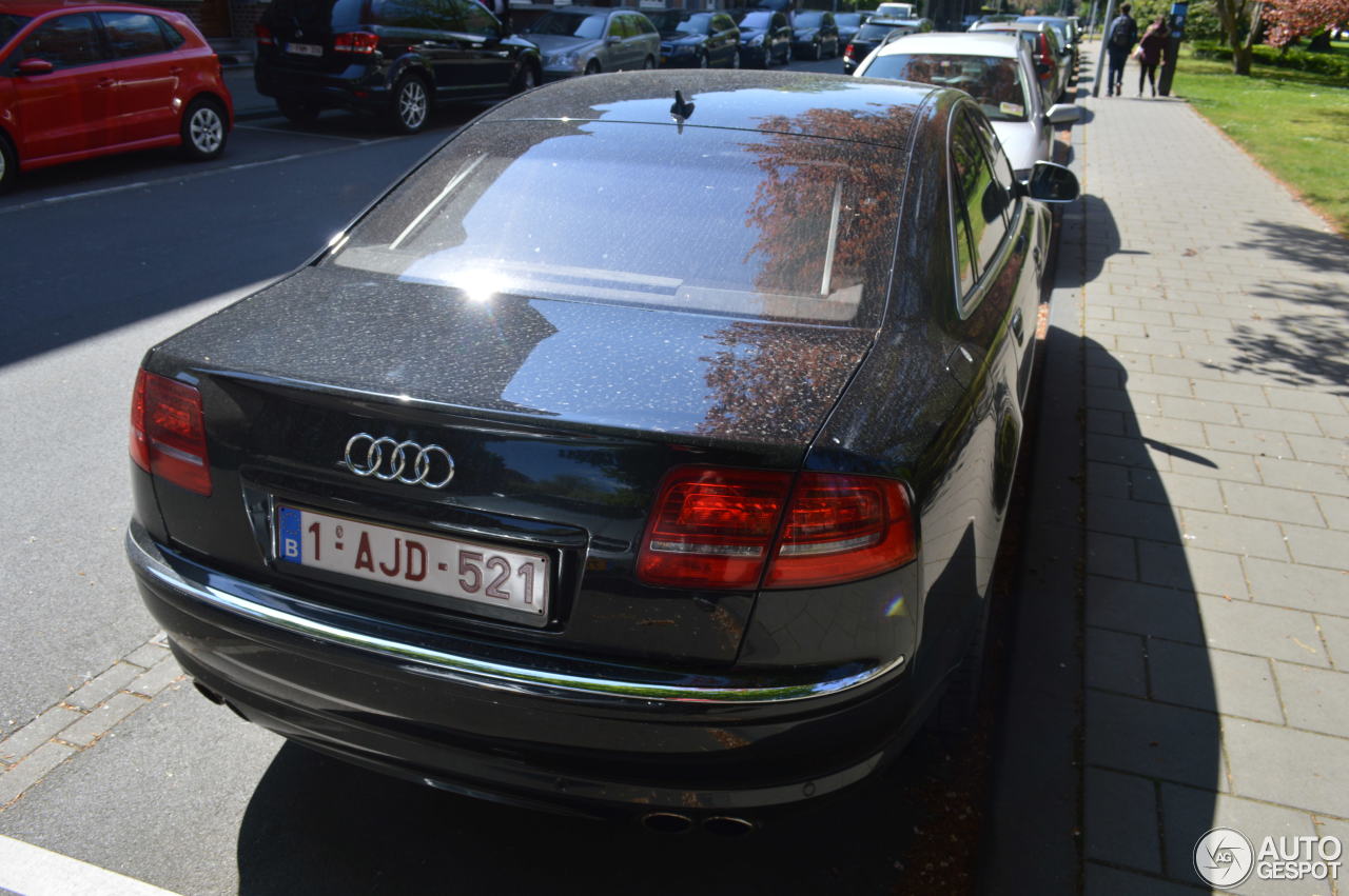 Audi S8 D3