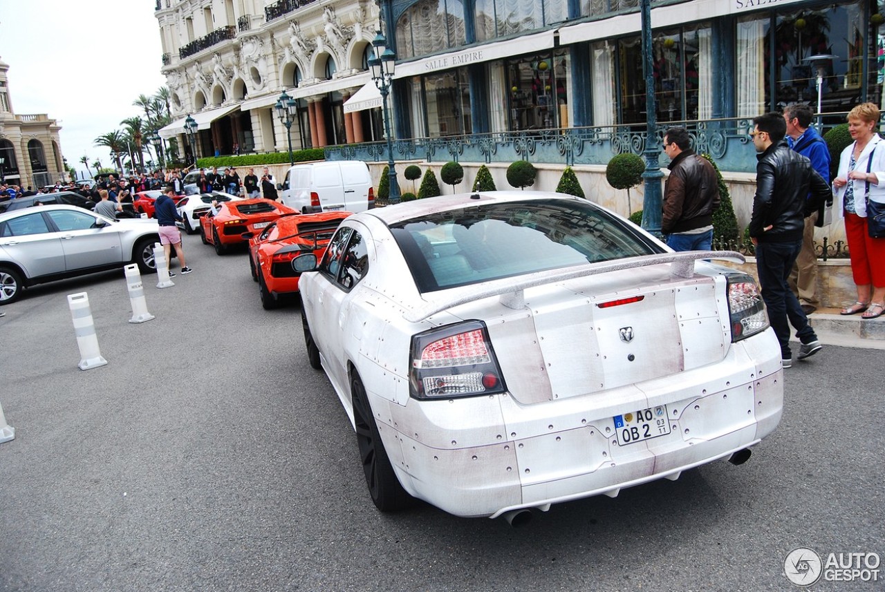 Dodge Charger SRT-8