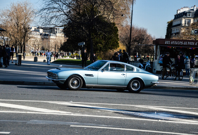 Aston Martin DBS Vantage