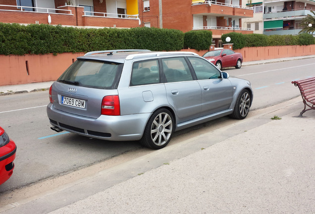 Audi RS4 Avant B5