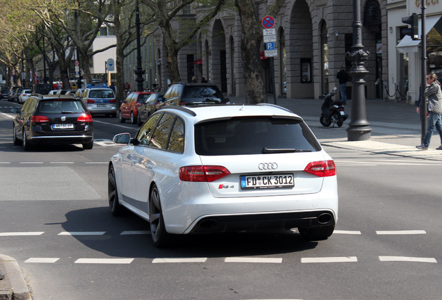 Audi RS4 Avant B8