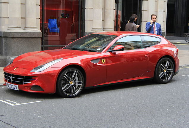 Ferrari FF