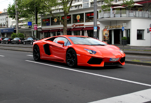 Lamborghini Aventador LP700-4