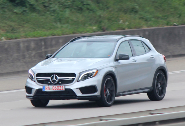 Mercedes-Benz GLA 45 AMG X156