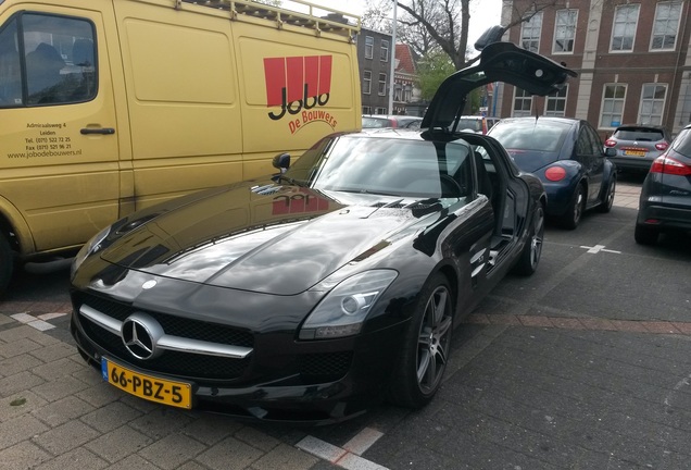 Mercedes-Benz SLS AMG