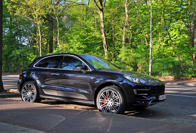 Porsche 95B Macan Turbo