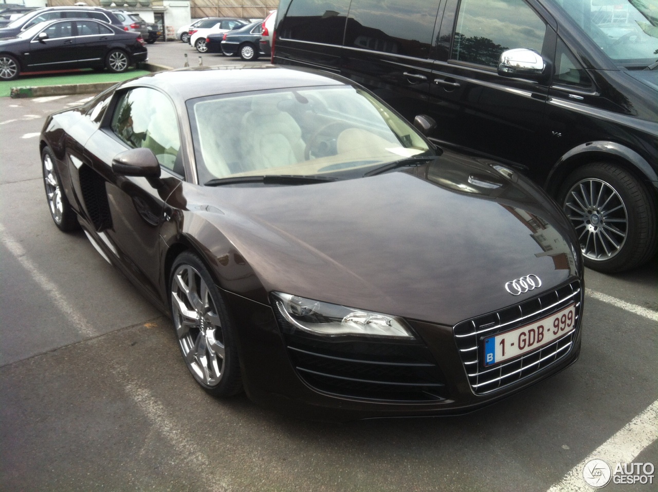 Audi R8 V10