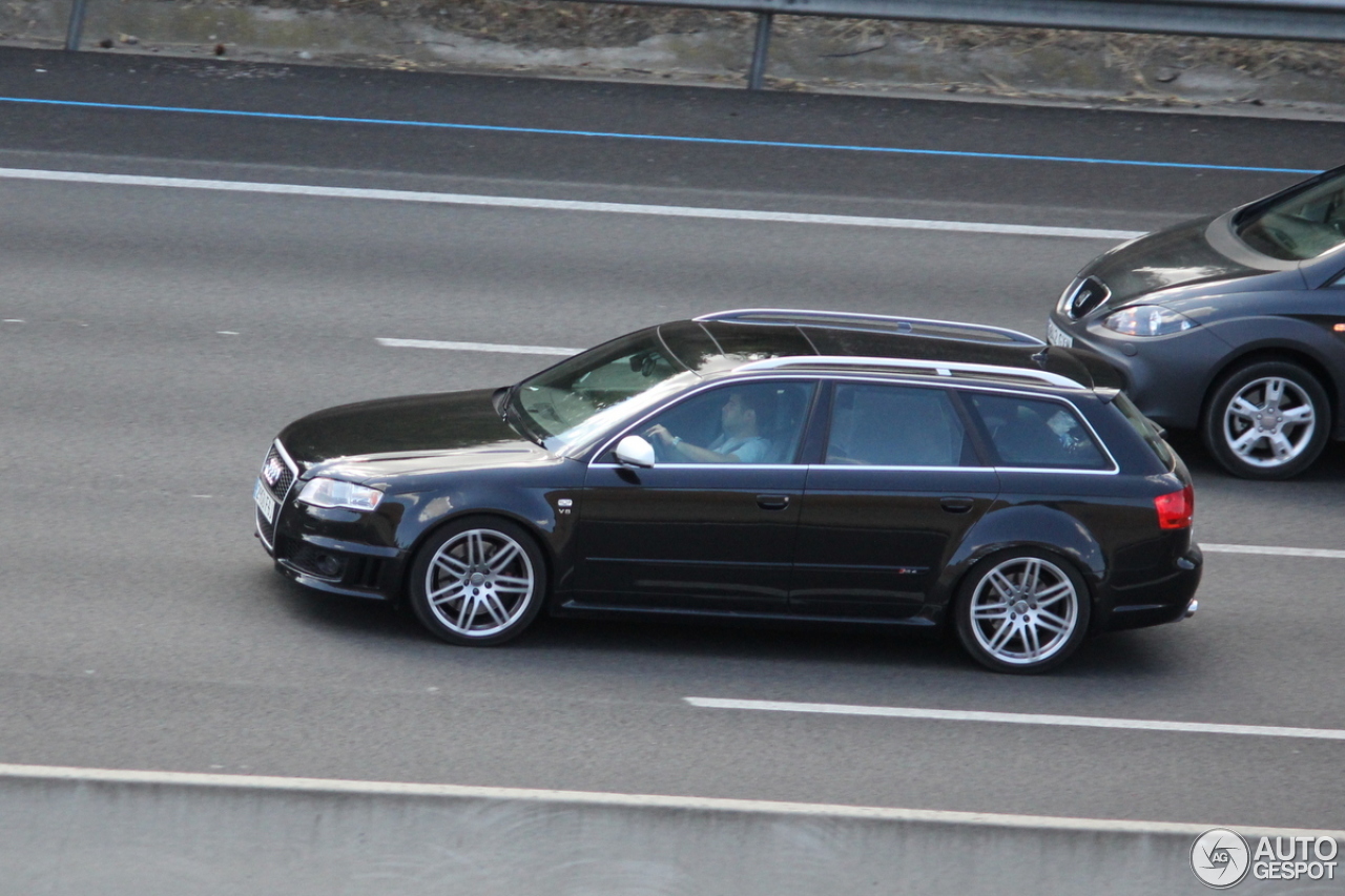 Audi RS4 Avant B7