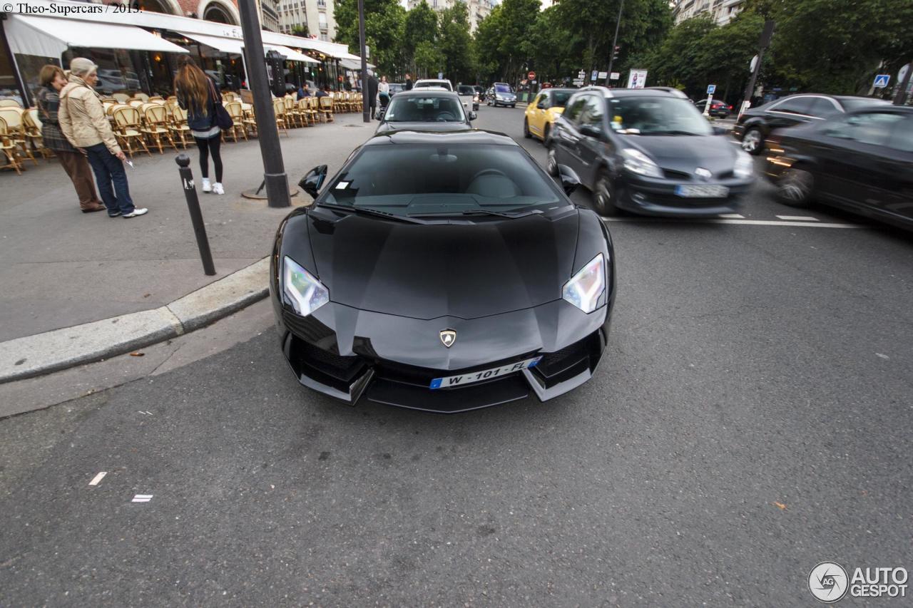 Lamborghini Aventador LP700-4